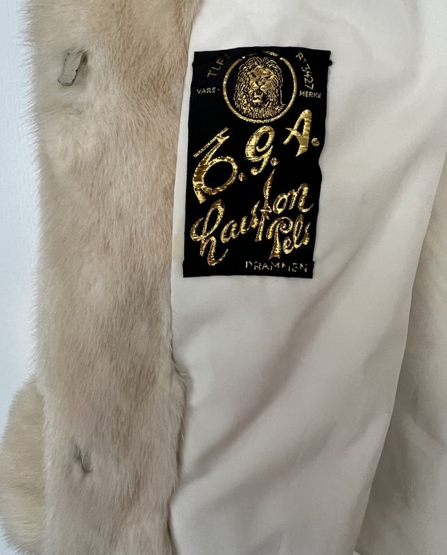 102635 -  E.G.A. Larsson Saga Fur Superior 
