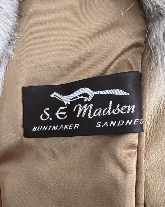 Hovedbilde 931 - Pelskåpe 