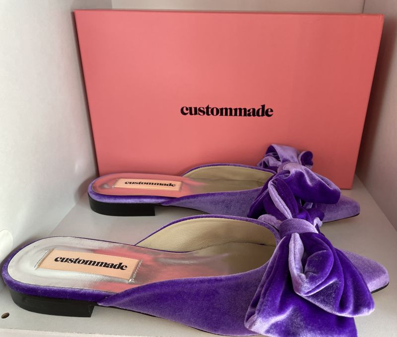 101770- CUTOMMADE flats