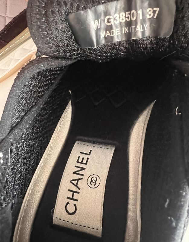 101971 - Chanel Sneakers 