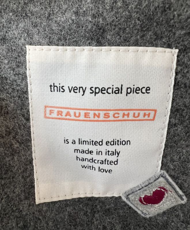 102200 - FRAUENSCHUH Vendbar Lammeskinnsjakke