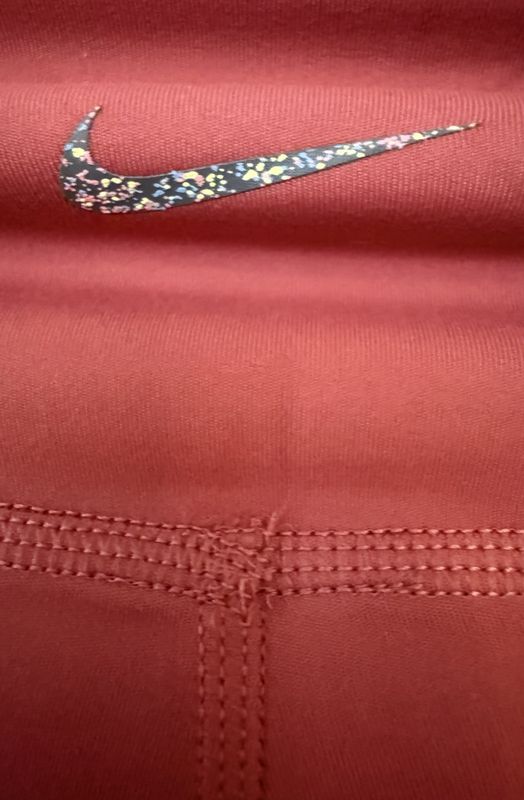102560B- Yoga treningstights Nike