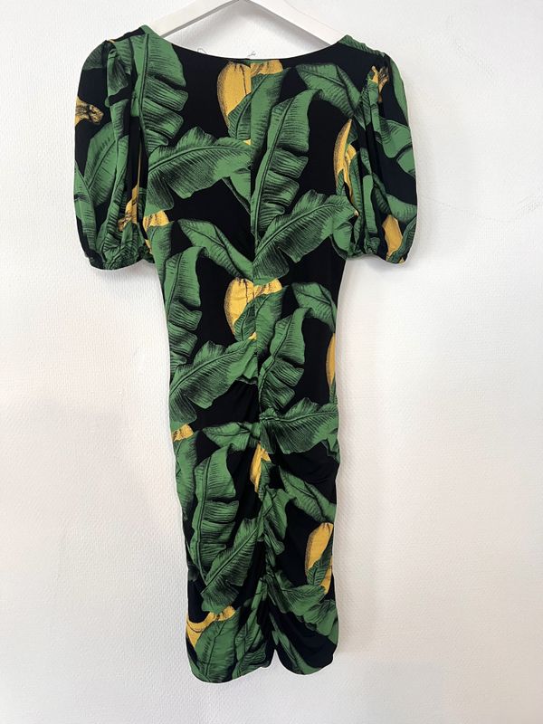 102063 - Ganni eksotisk kjole 