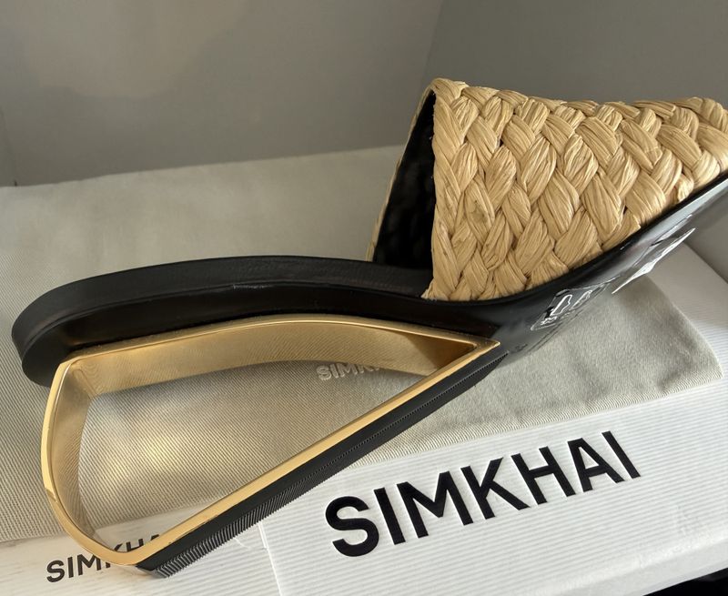 102602- SIMKHAI sandal