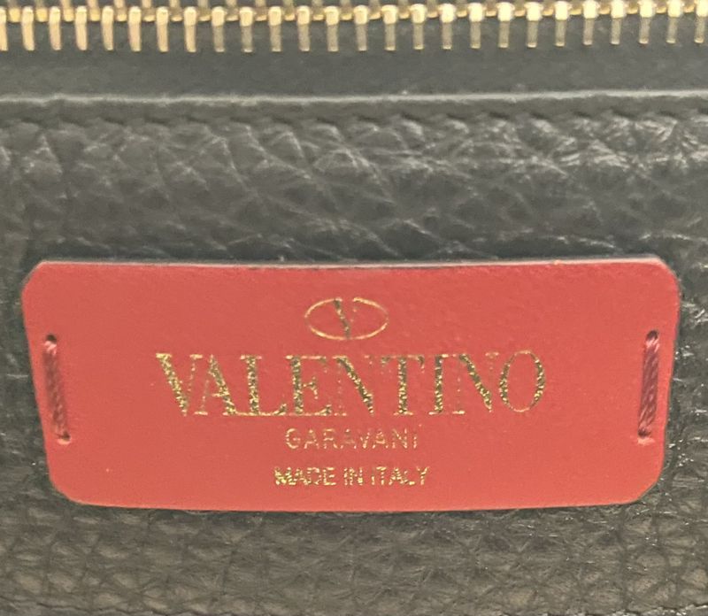 101769- VALENTINO Garavani shoppingbag